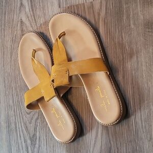 Mila Paoli l Italian l Mustard Yellow l Sandals l Size 7 l Leather l Vacation